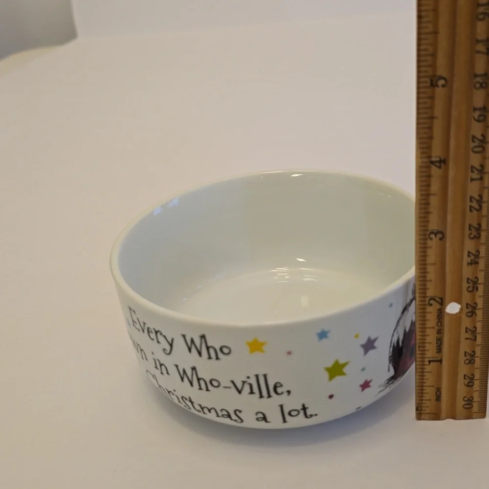 NWOT Dr. Seuss The Grinch Ceramic Food Container with Lid Christmas Holiday